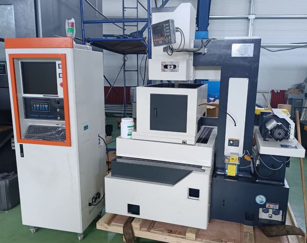 TIPTOP MACHINERY MC 3240